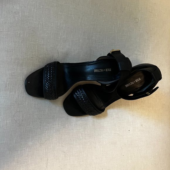 Pour la Victorie  Heels - Picture 1 of 2